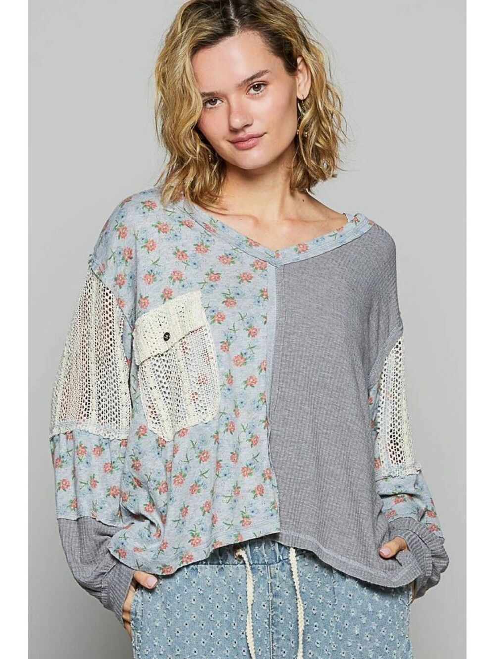 77B Pol floral and knitted top
